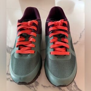 Women’s Mountain Bike shoe - new